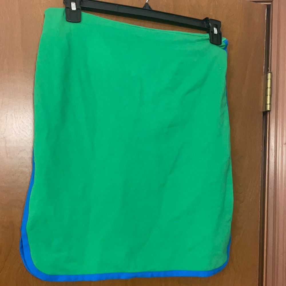 Beautiful comfy Cremieux skirt